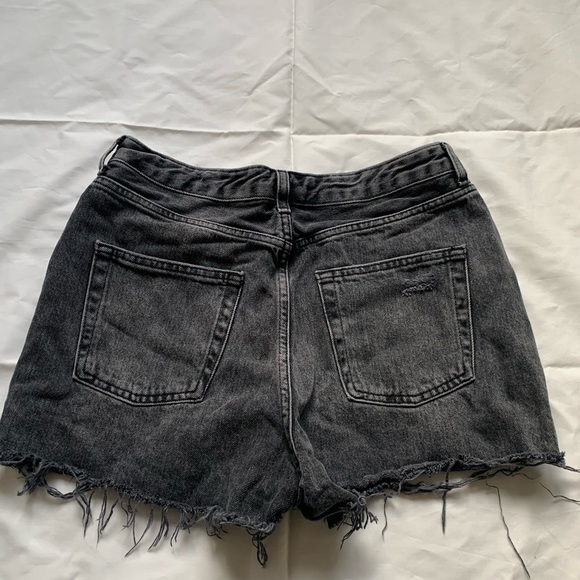 Black Mom Jean shorts from Topshop - Picture 2 of 2
